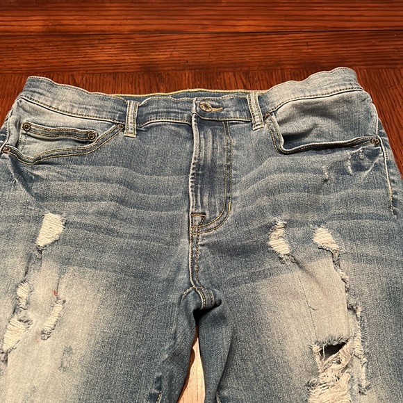 Arizona Ultra Flex Distressed Blue Jean Size 33 x 32 skinny - Picture 3 of 6